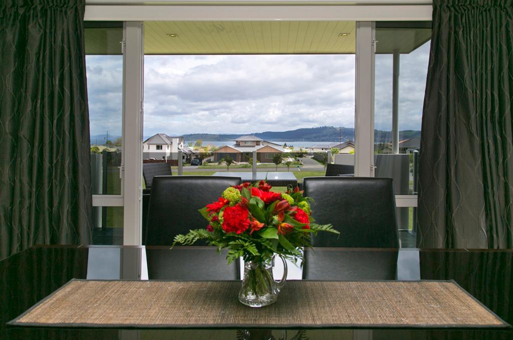 B&B @ Number Ten Taupo Exterior photo