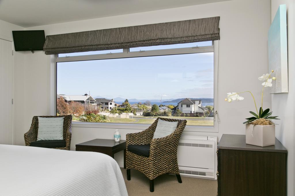 B&B @ Number Ten Taupo Exterior photo