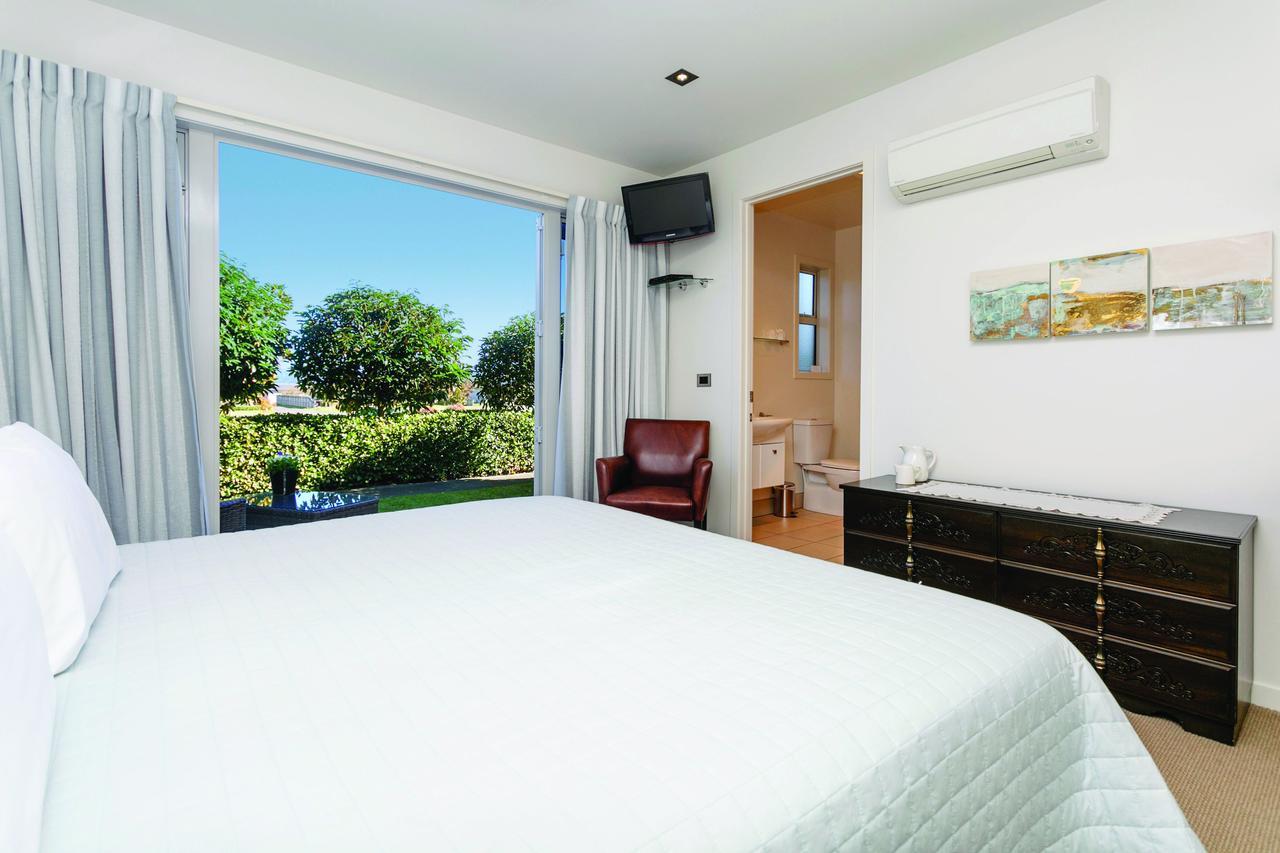 B&B @ Number Ten Taupo Exterior photo